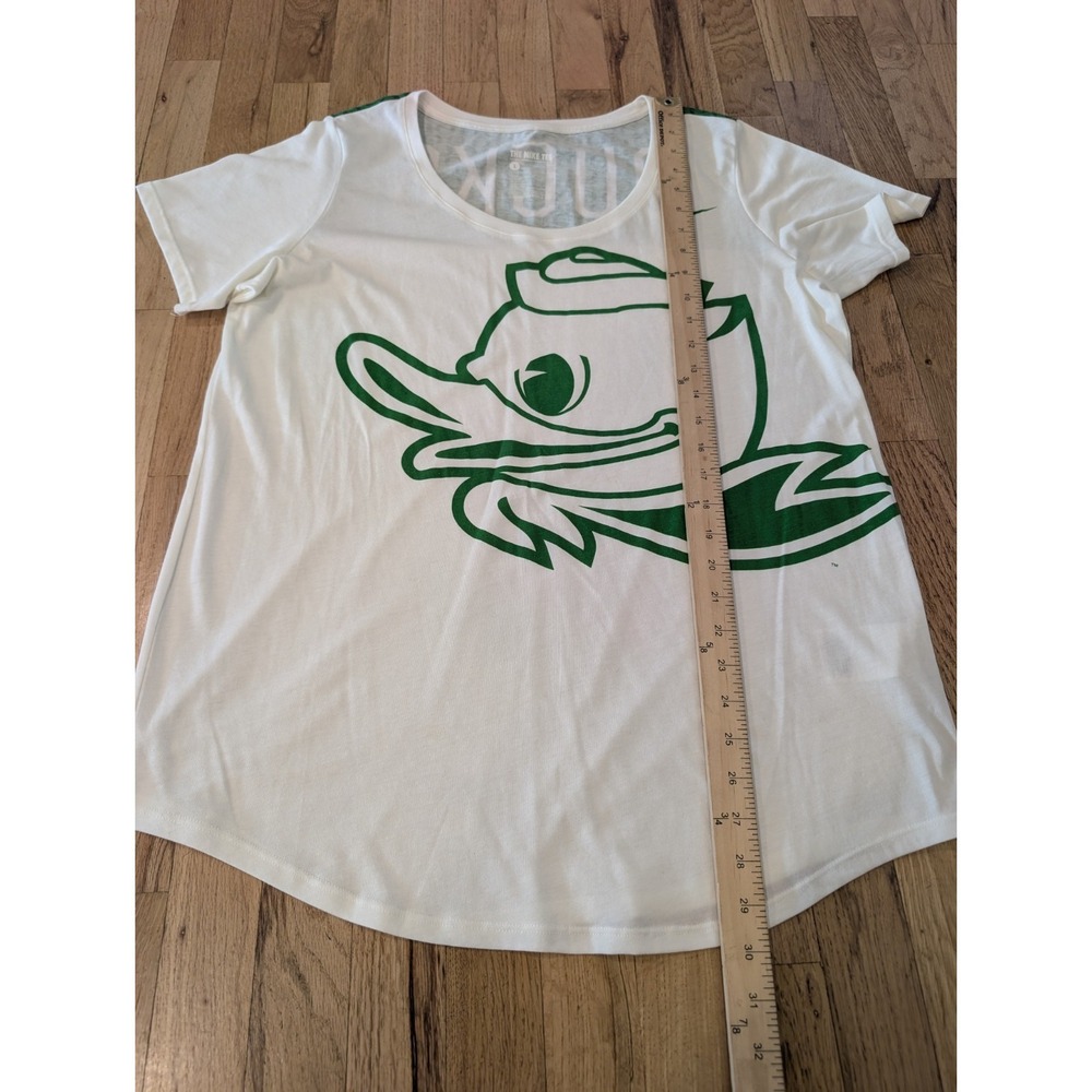 Women's Large Nike Oregon Ducks Scoop Neck T-Shirt Retro Buttery Soft Oversized - Picture 6 of 11